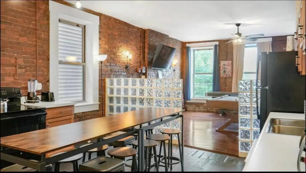 Apartment Spacious 6Br Loft Style With Pool Table, Sleeps 16 In Comfort Louisville United States